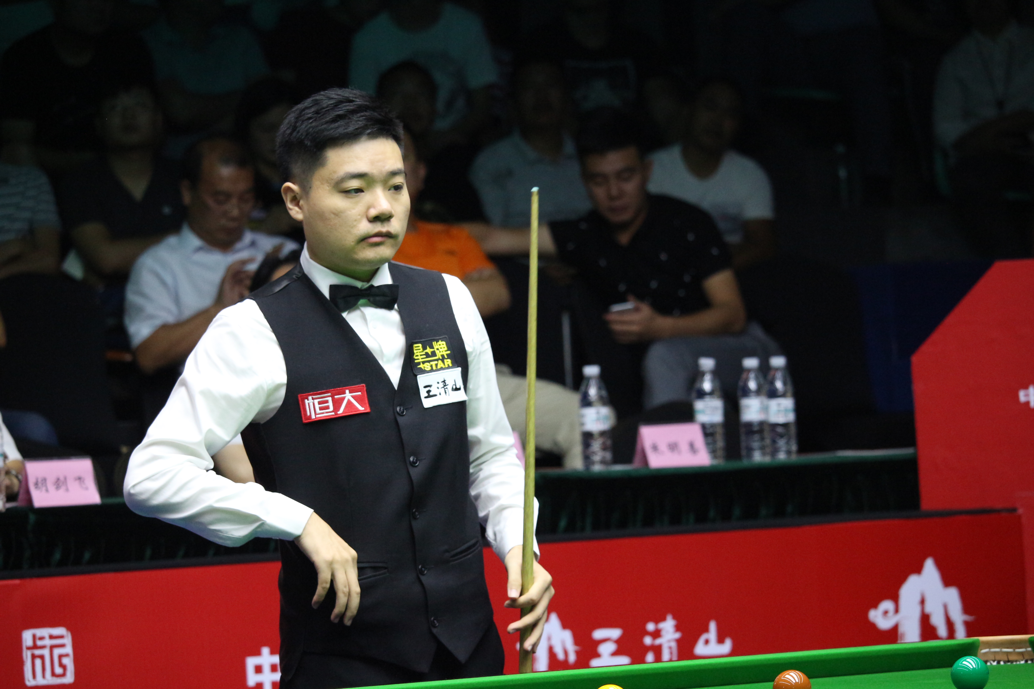 他们在面对 他们在面对