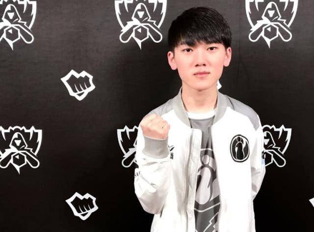 手时得以从 手时得以从