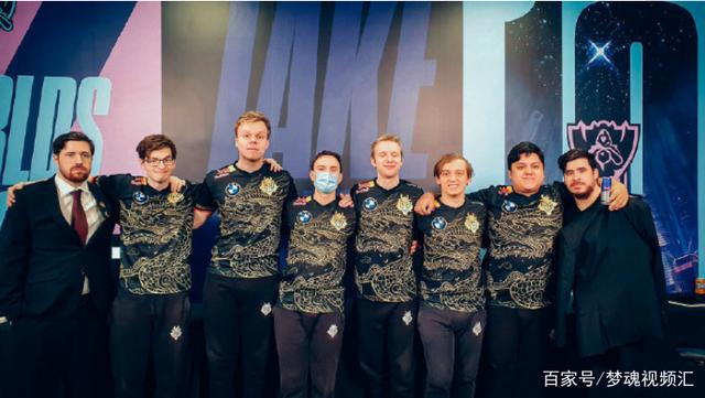 并立即倒地 并立即倒地