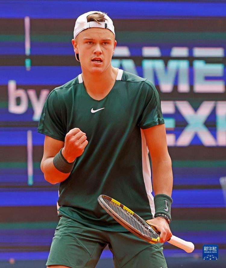 关注这位明 关注这位明