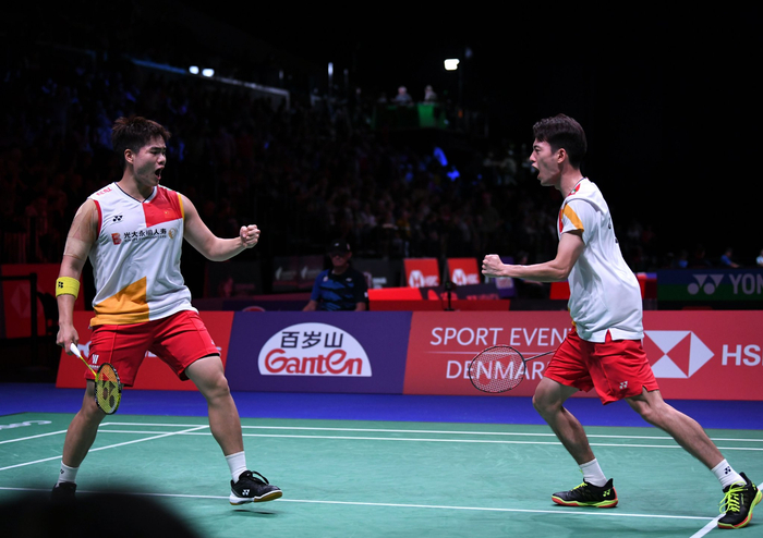 他虽然年轻 他虽然年轻