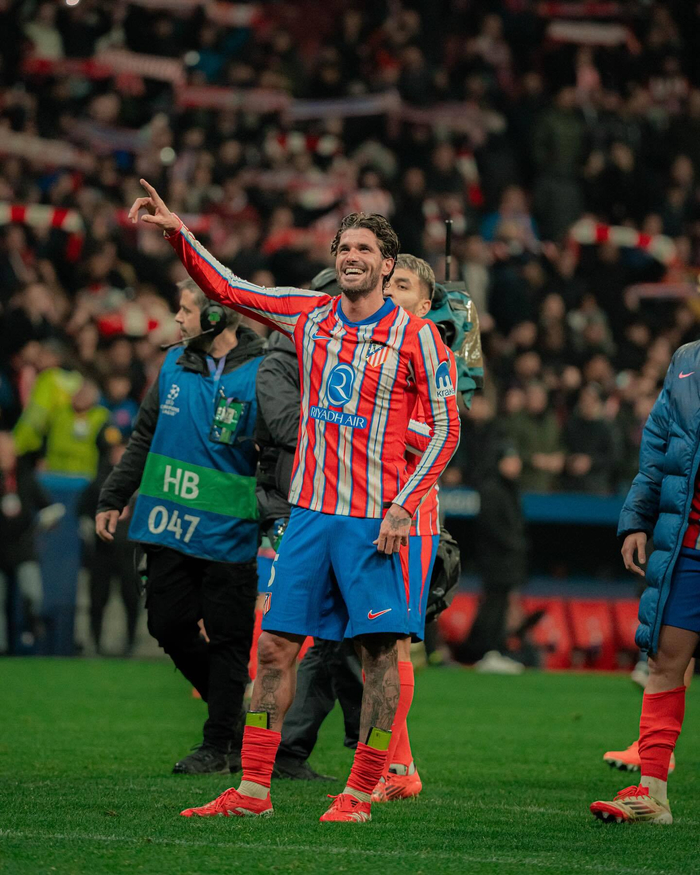 与底角联动 与底角联动